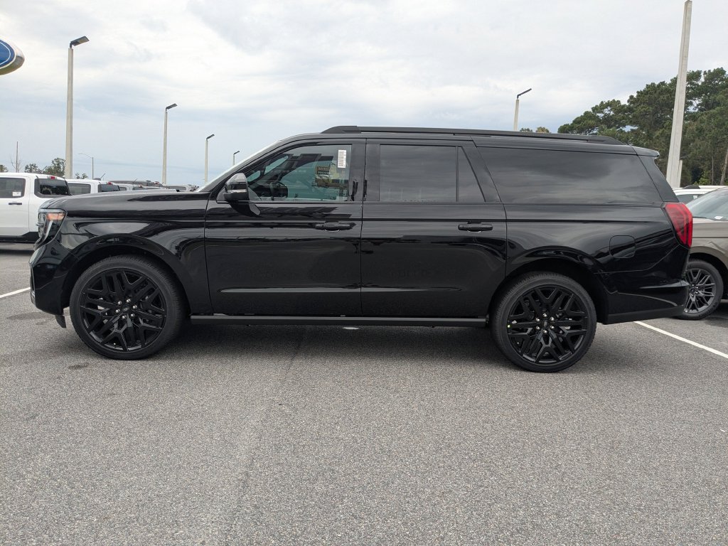 New 2027 Ford Expedition Max Platinum w/ Stealth Performance Package AWD/4WD image 7