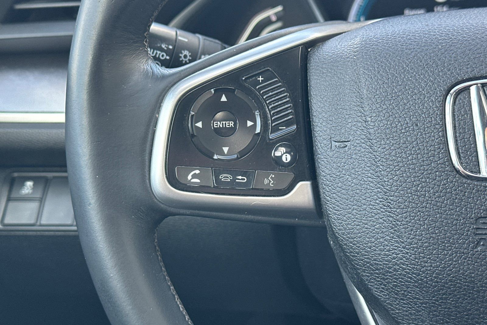 Used 2016 Honda Civic EX-L image 26