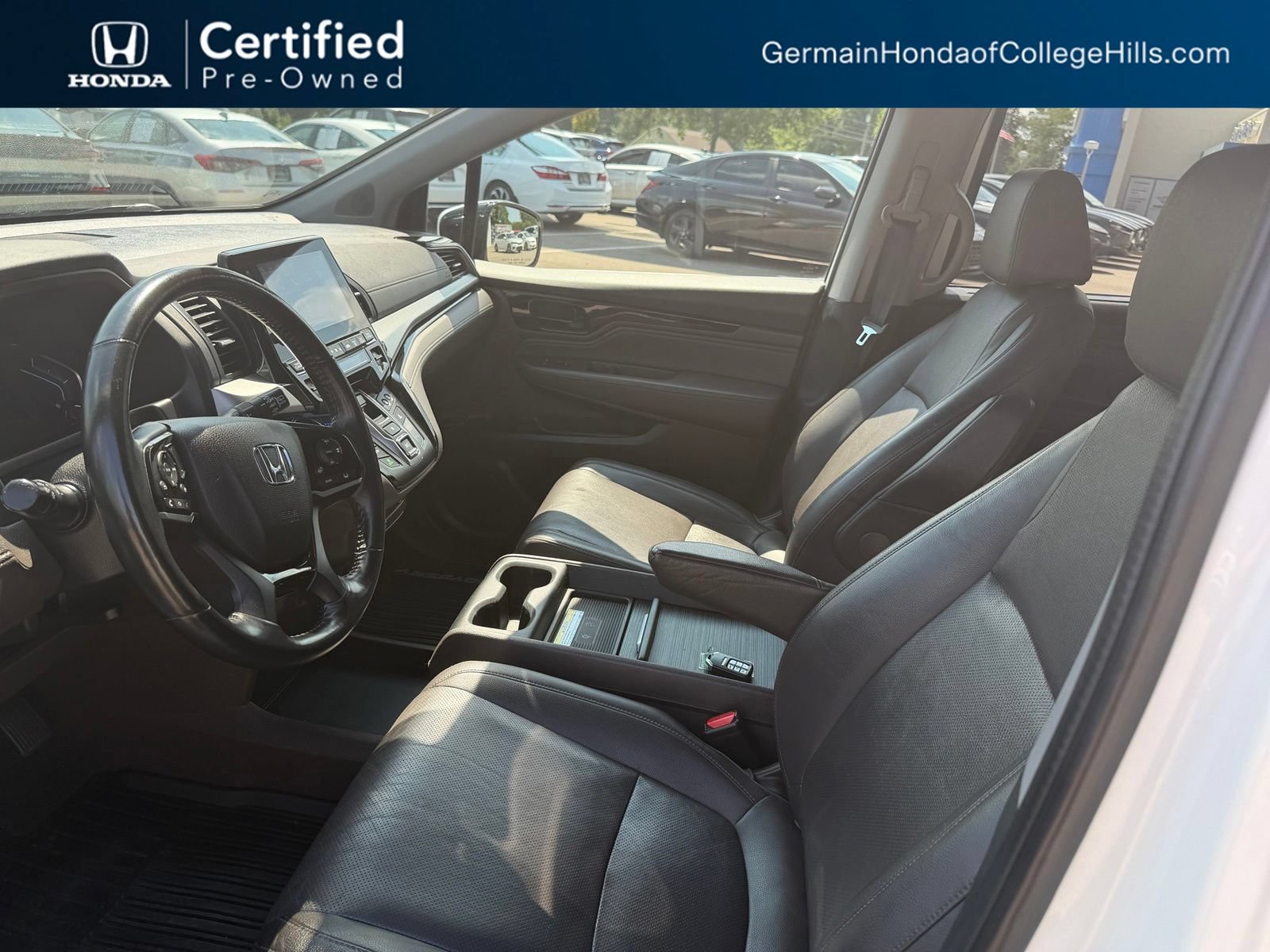 Used 2018 Honda Odyssey Elite image 16