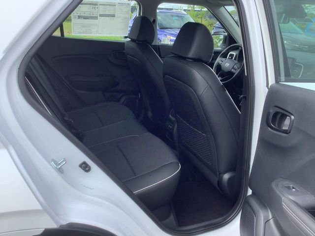 Certified 2025 Hyundai Venue Limited image 13