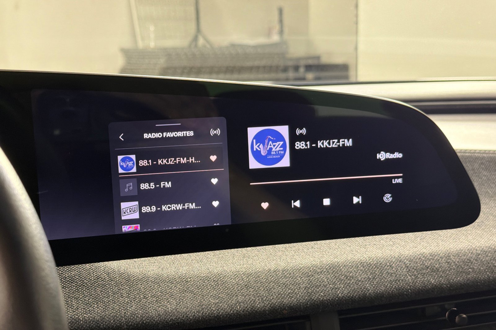 Used 2024 Lucid Air Touring AWD/4WD image 16
