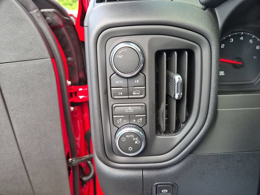 New 2026 GMC Sierra 1500 Pro w/ Graphite Edition AWD/4WD image 23