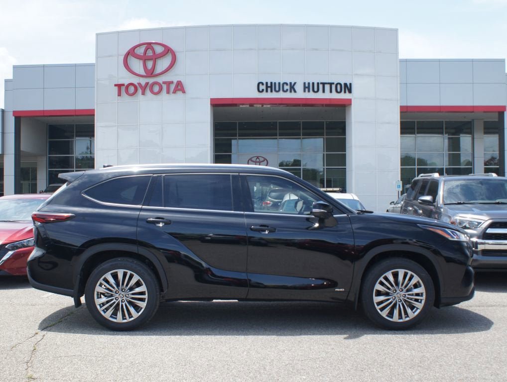 Used 2026 Toyota Highlander Platinum AWD/4WD image 1