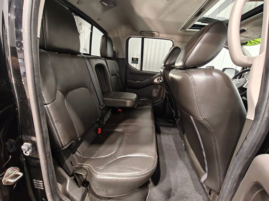 Used 2018 Nissan Frontier PRO-4X AWD/4WD image 22