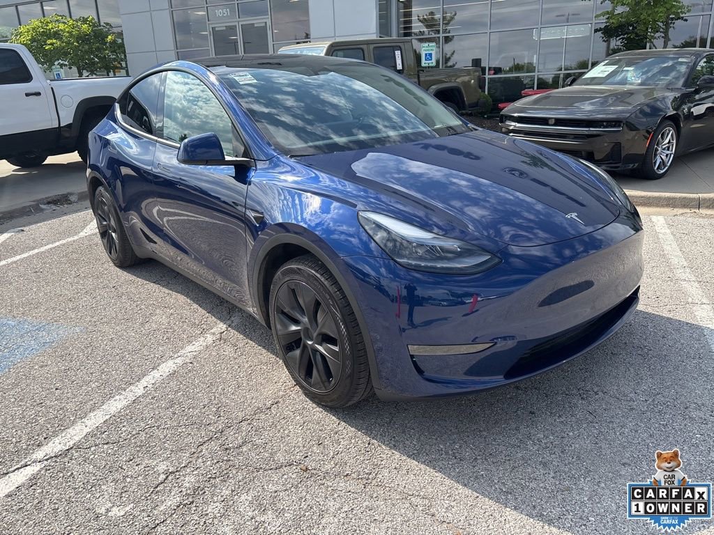 Used 2024 Tesla Model Y Long Range RWD image 7