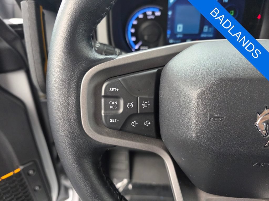 Used 2024 Ford Bronco Badlands w/ Sasquatch Package AWD/4WD image 16