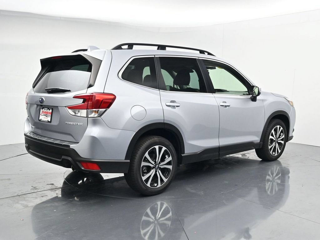 Used 2023 Subaru Forester Limited w/ Popular Package #2 AWD/4WD image 8
