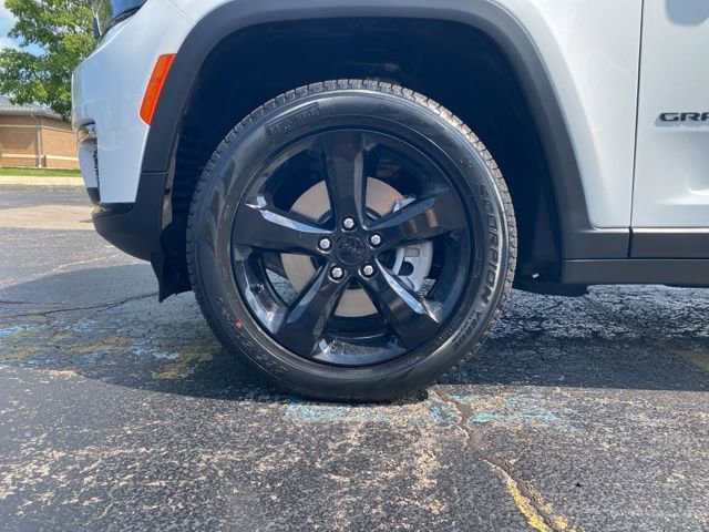 New 2025 Jeep Grand Cherokee L Limited image 18