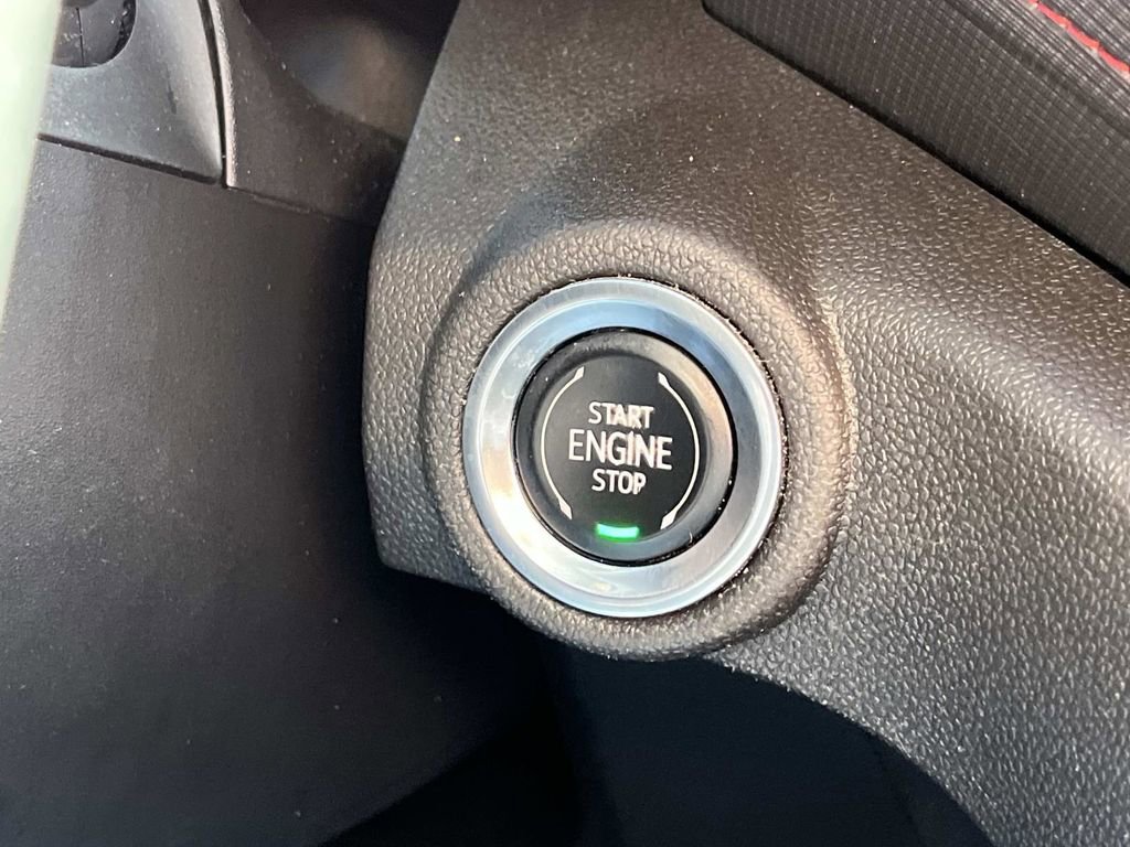 Used 2022 Chevrolet TrailBlazer RS w/ Sun and Liftgate Package image 33