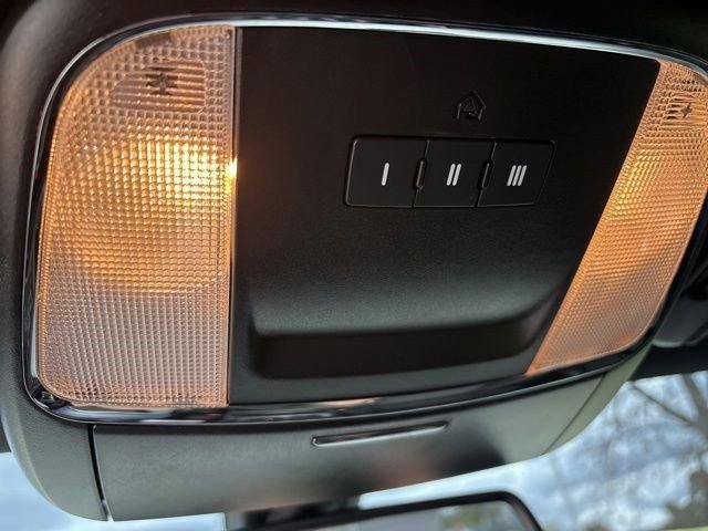 Used 2021 Dodge Charger R/T w/ Blacktop Package RWD image 28