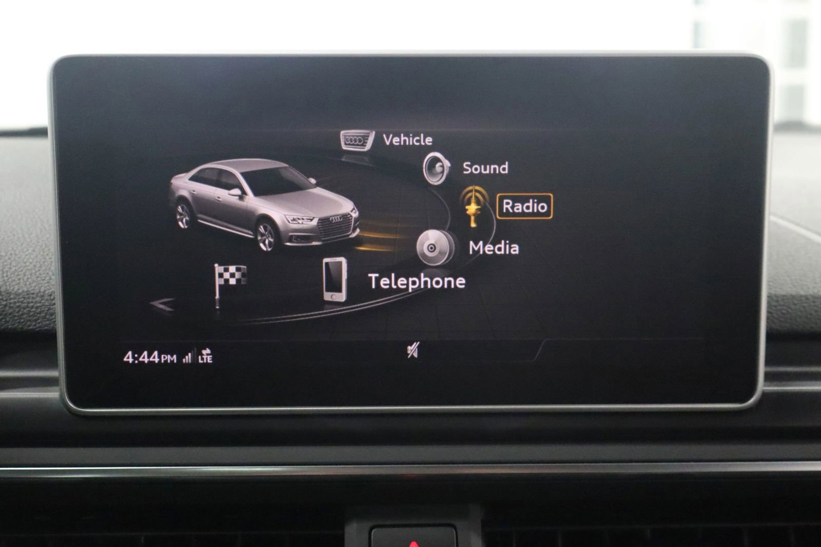 Used 2017 Audi A4 2.0T Premium Plus image 25