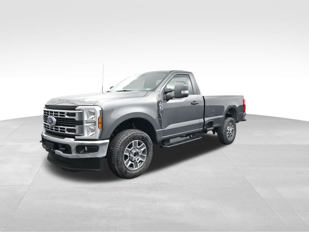 New 2025 Ford F350 XLT image 4