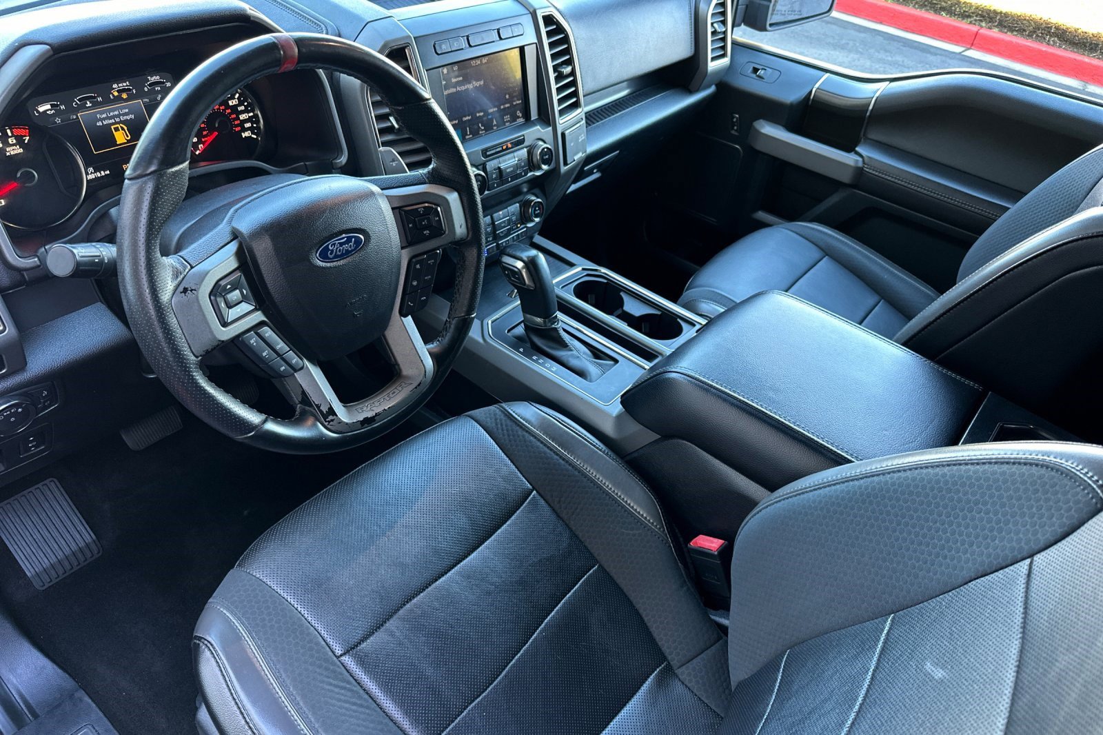 Used 2019 Ford F150 Raptor w/ Equipment Group 802A Luxury image 11