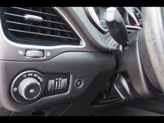 Used 2019 Jeep Cherokee Limited AWD/4WD image 19