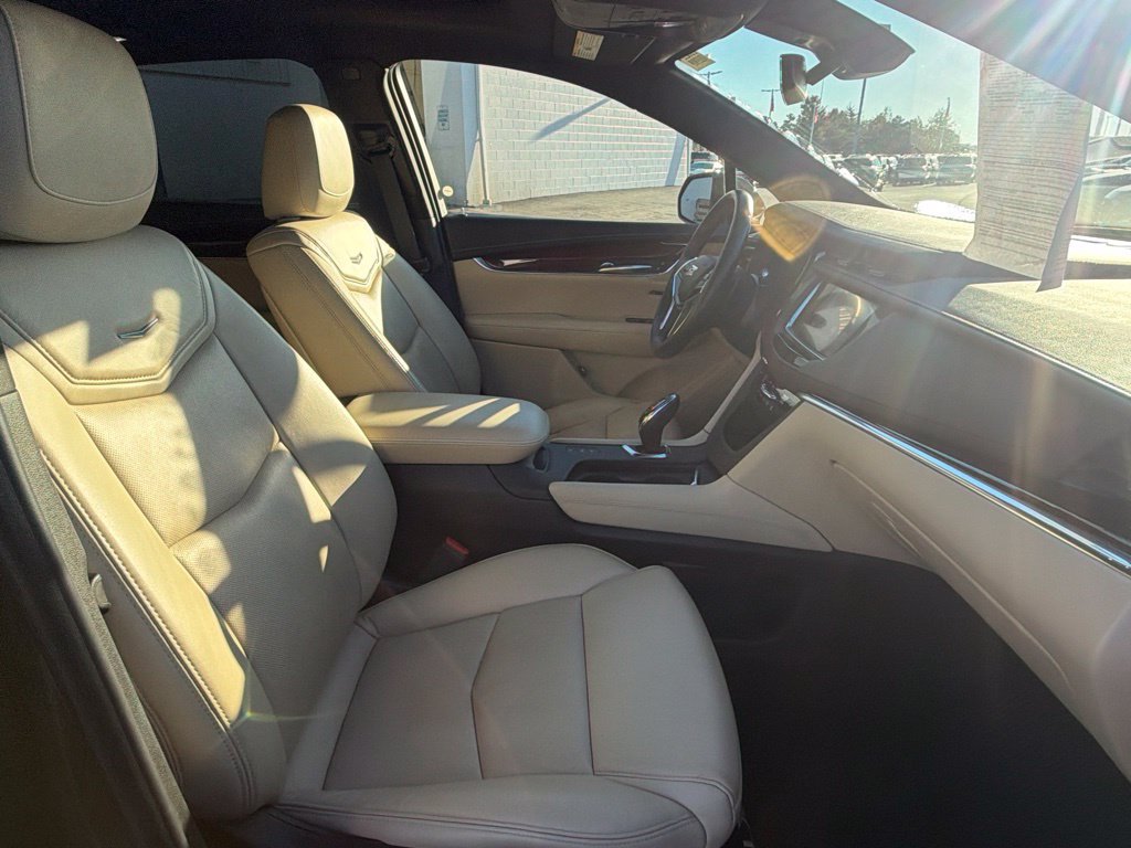 Used 2019 Cadillac XT5 Luxury AWD/4WD image 44