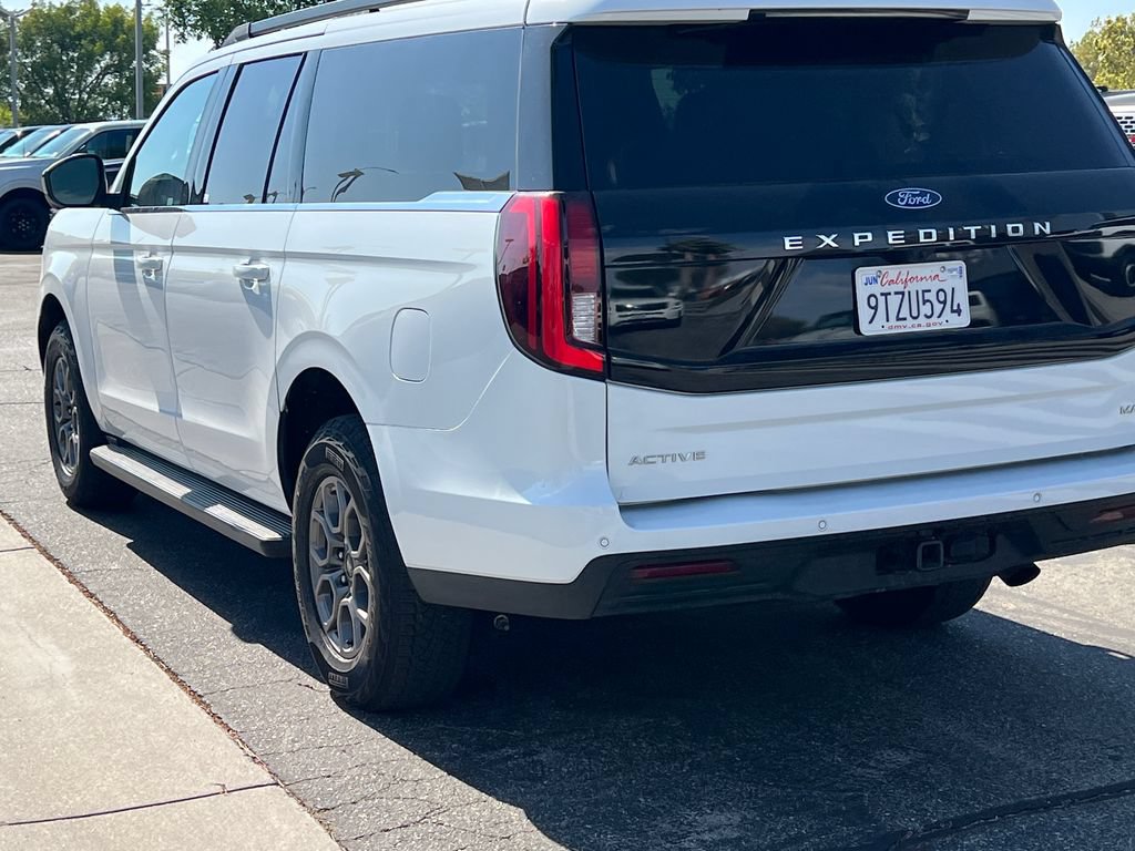 Used 2025 Ford Expedition Max Active RWD image 5