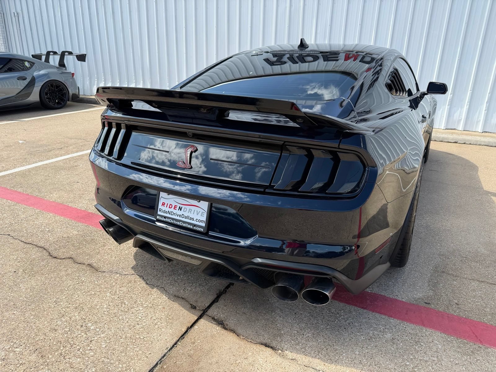 Used 2021 Ford Mustang Shelby GT500 w/ Technology Package RWD image 6