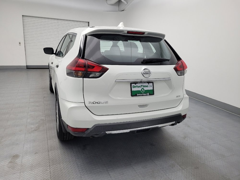 Used 2018 Nissan Rogue S AWD/4WD image 6