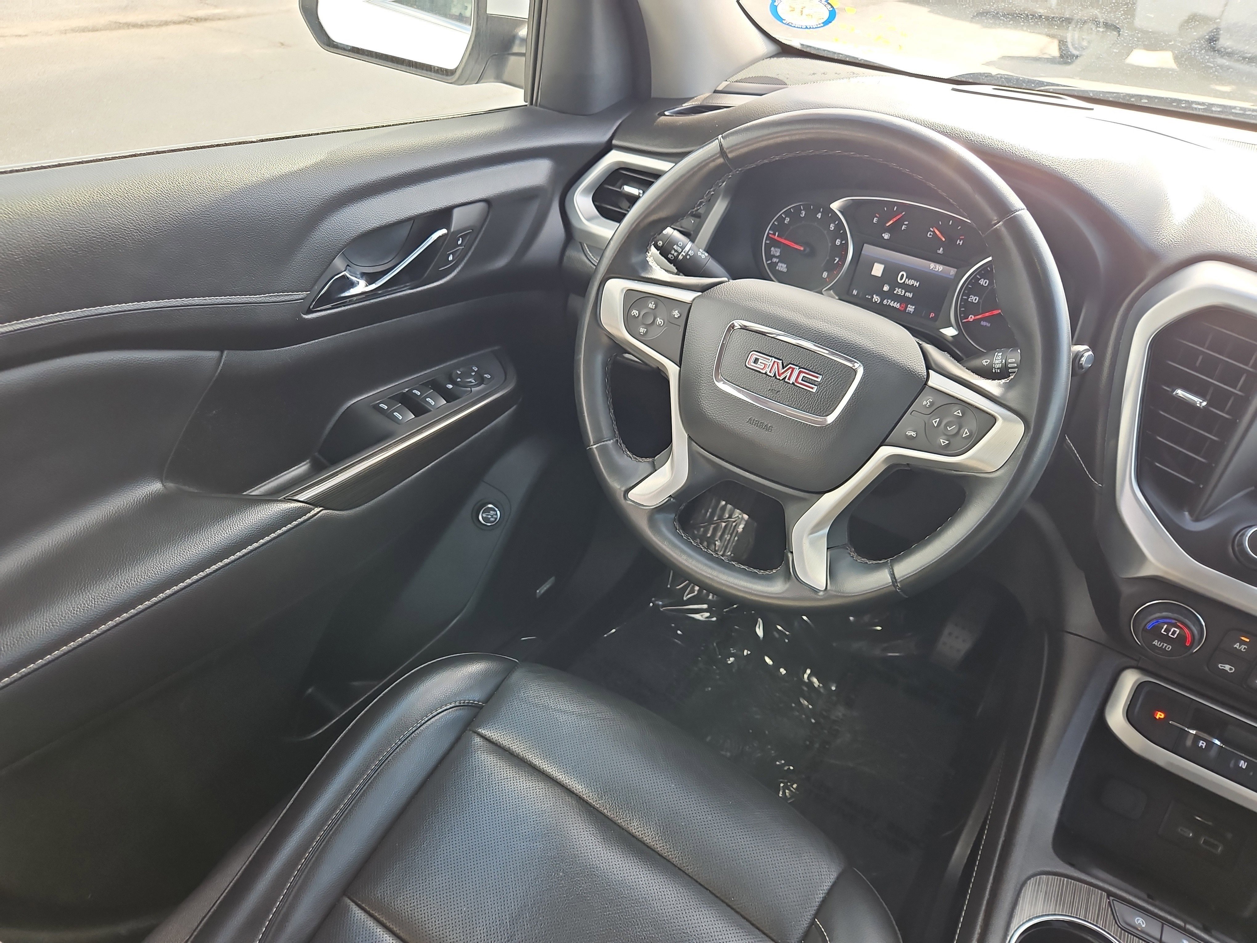 Used 2023 GMC Acadia SLT AWD/4WD image 8