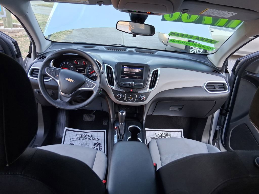 Used 2020 Chevrolet Equinox LS w/ LS Convenience Package image 16