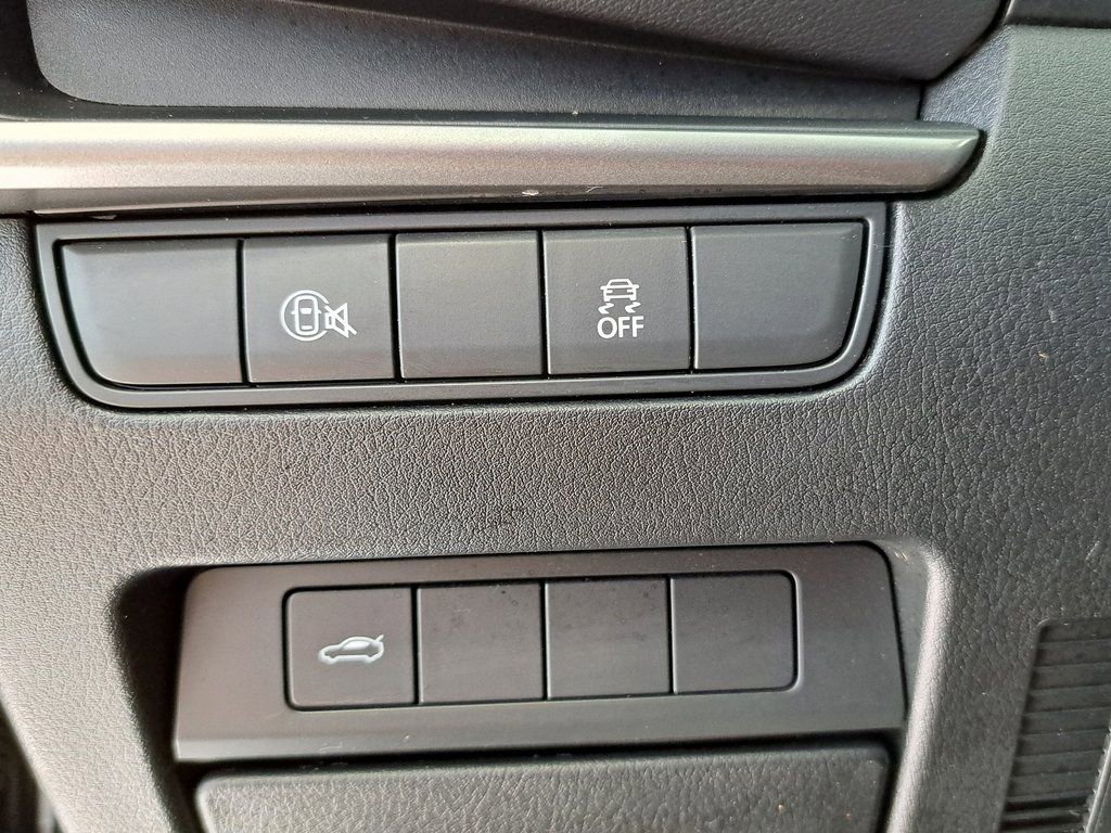 Used 2024 MAZDA MAZDA3 s image 13