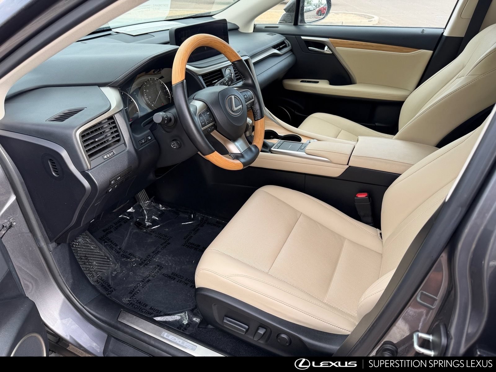 Certified 2022 Lexus RX 350L FWD w/ Premium Package image 12