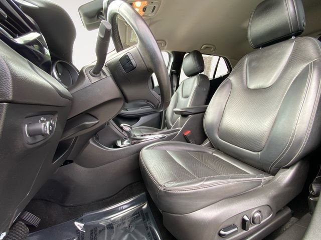 Used 2021 Buick Encore GX Essence image 9