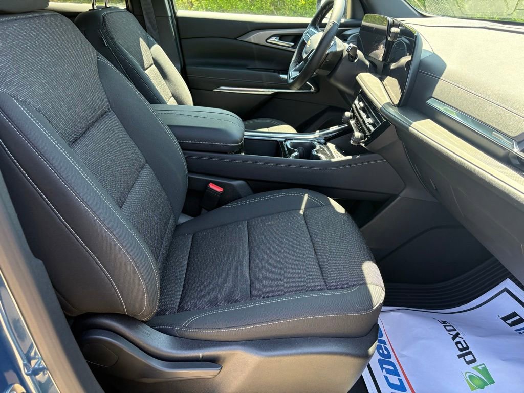 New 2026 Chevrolet Traverse LT w/ Driver Confidence Package FWD image 36