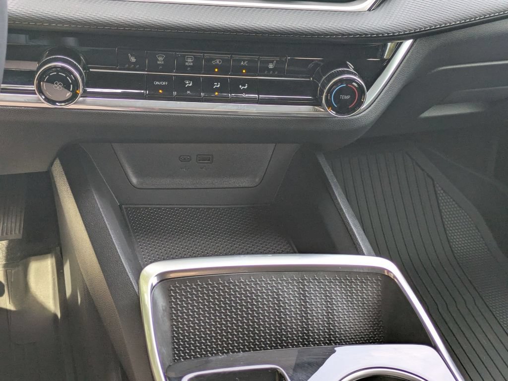 New 2026 Chevrolet Equinox LT w/ Safety and Technology Package FWD image 19