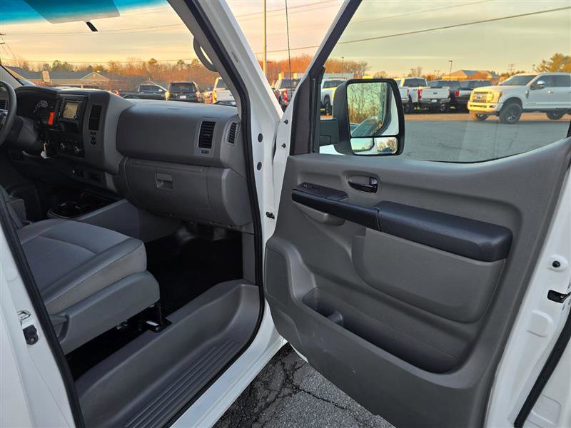 Used 2021 Nissan NV 2500 SV w/ Navigation Package RWD image 19