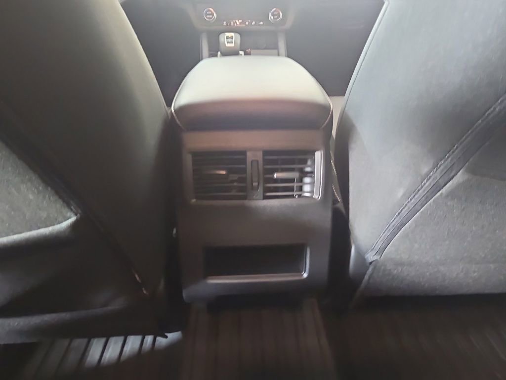 Used 2024 Mitsubishi Outlander ES FWD image 24