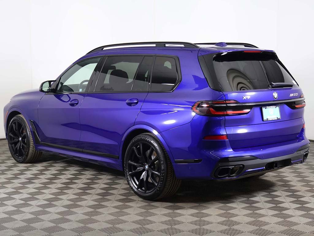 Used 2024 BMW X7 M60i w/ Executive Package image 15
