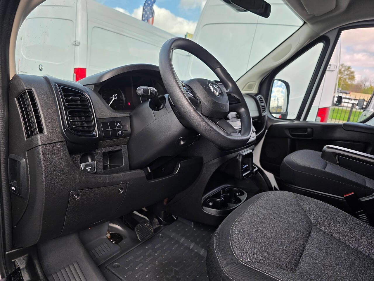 Used 2023 RAM ProMaster 2500 image 16