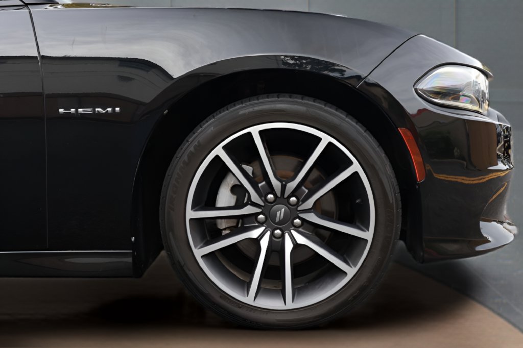Used 2021 Dodge Charger R/T w/ Plus Group RWD image 19