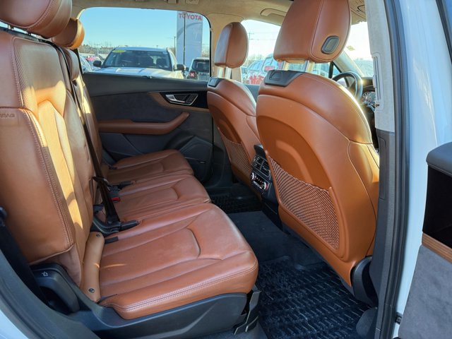 Used 2017 Audi Q7 3.0T Prestige image 16