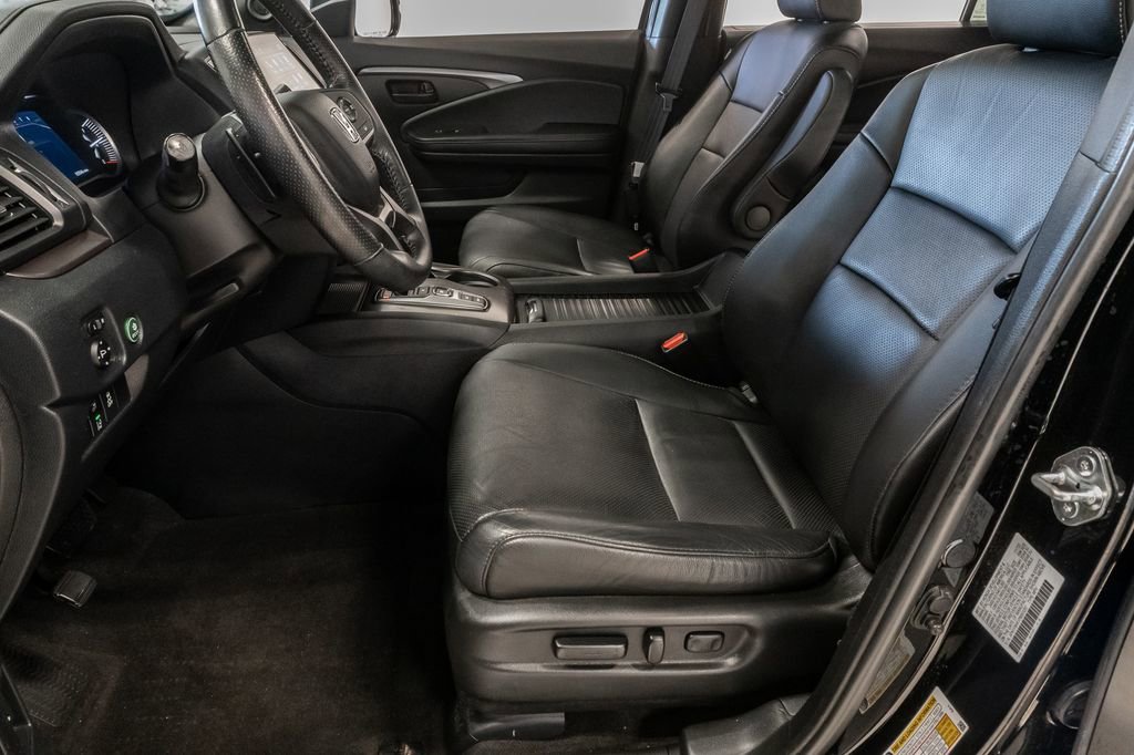 Used 2023 Honda Passport EX-L image 11