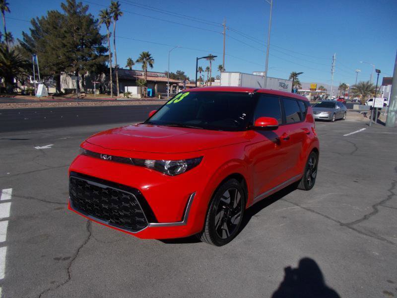 Used 2023 Kia Soul GT-Line FWD image 3