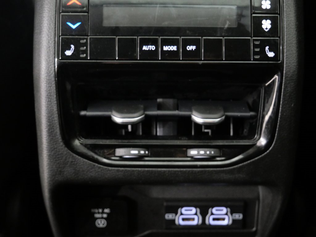 Used 2022 Jeep Grand Cherokee L Limited image 27