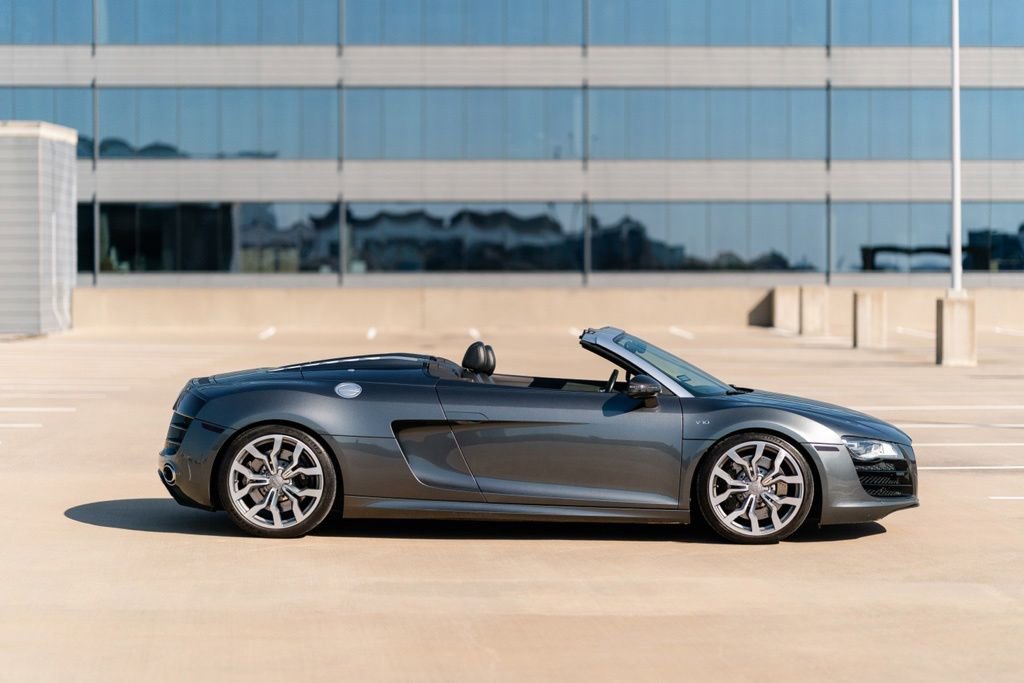 Used 2012 Audi R8 V10 AWD/4WD image 4