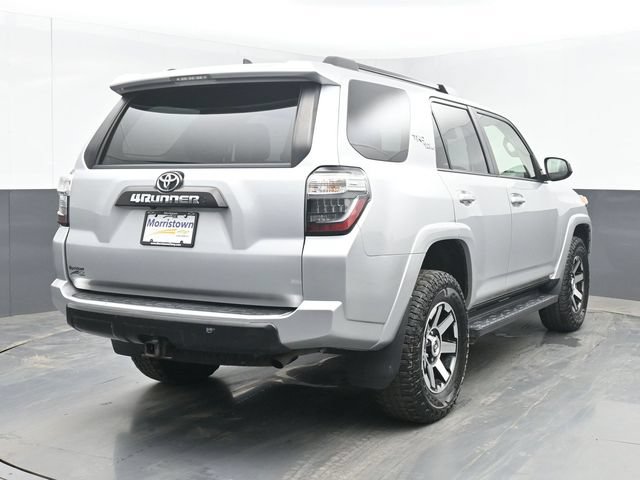 Used 2021 Toyota 4Runner TRD Off-Road AWD/4WD image 14