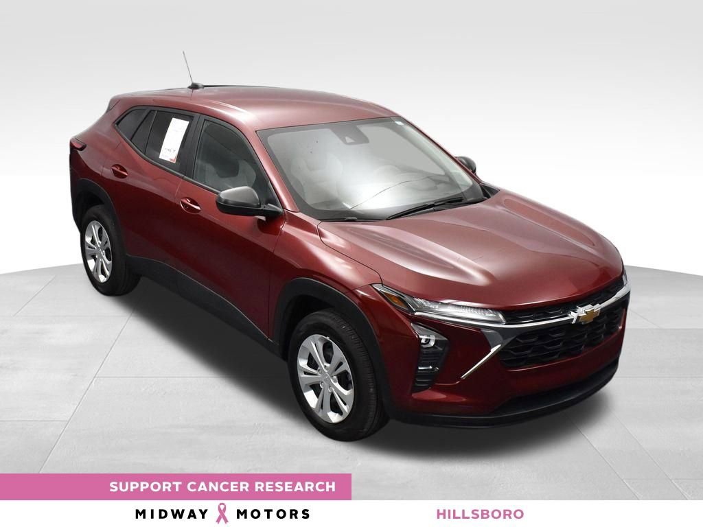 Used 2025 Chevrolet Trax LS
