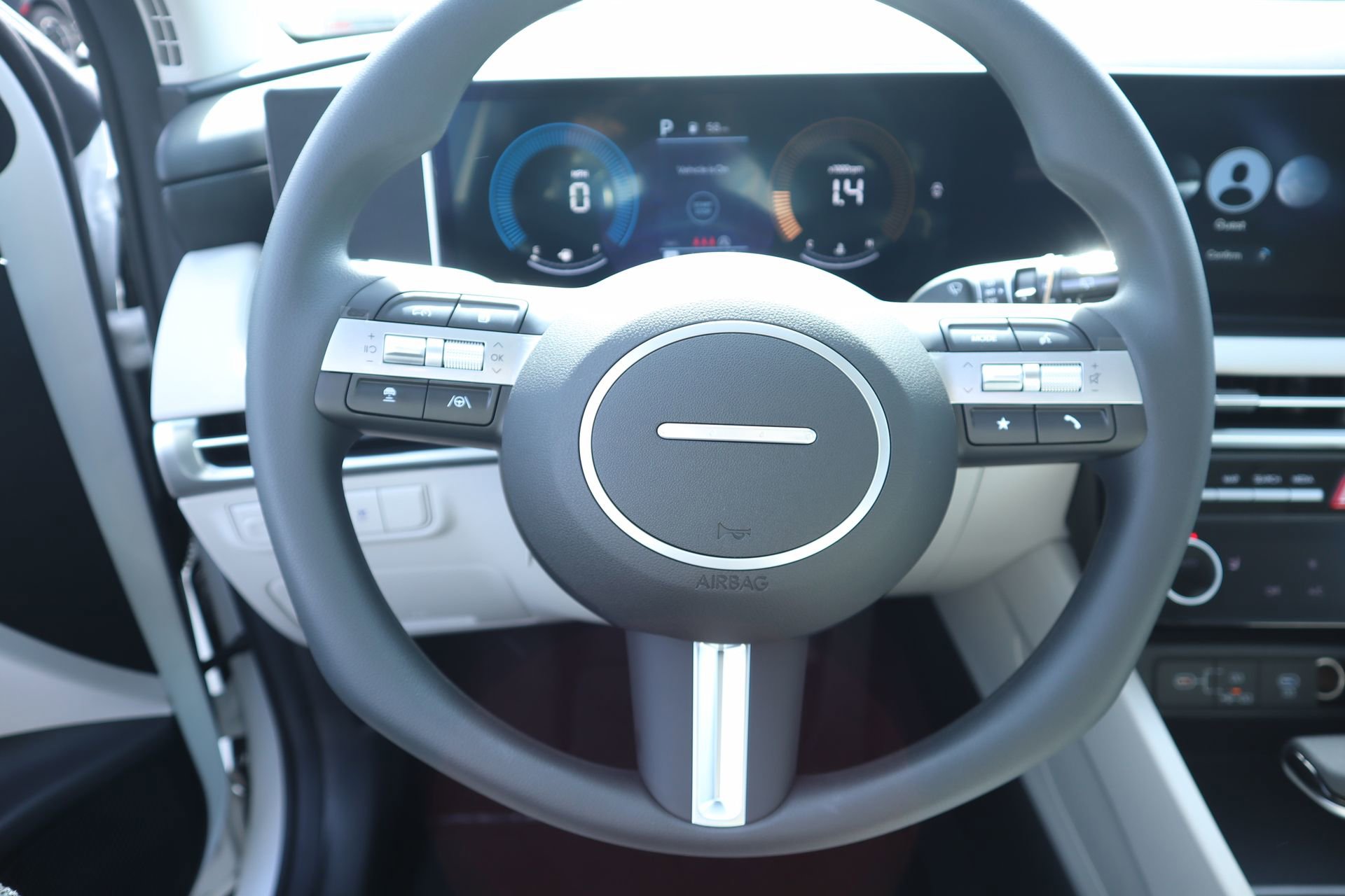 New 2026 Hyundai Tucson SEL image 3