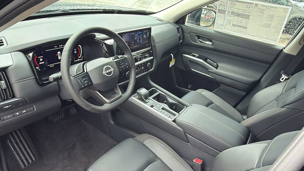 New 2026 Nissan Pathfinder SL FWD image 13