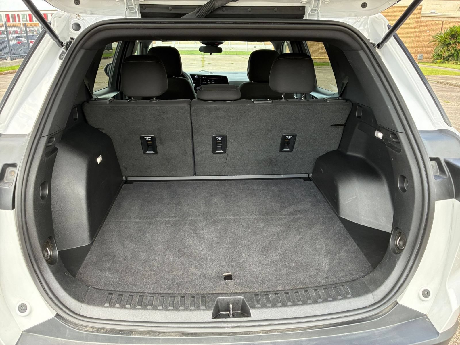 Used 2025 Chevrolet Equinox LT FWD image 26