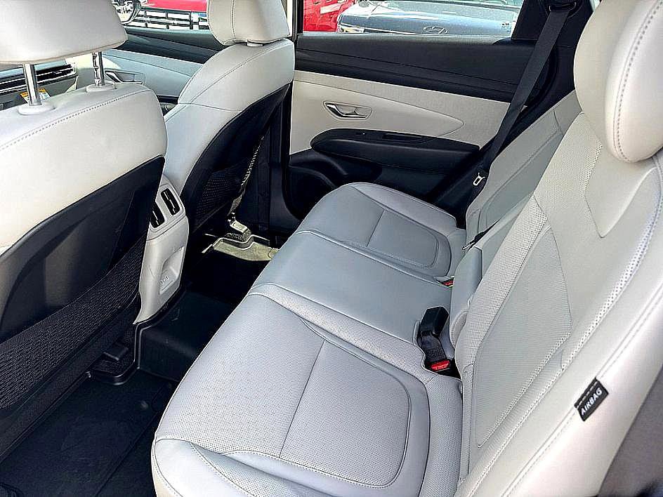 New 2025 Hyundai Tucson SEL image 7