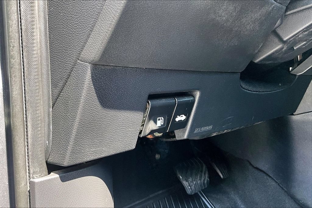 Used 2023 Nissan Kicks SV FWD image 15