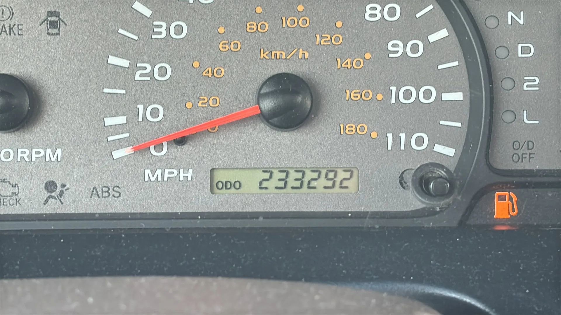 Used 2002 Toyota Sequoia SR5 image 38