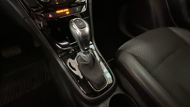 Used 2022 Buick Encore Preferred w/ Safety Package AWD/4WD image 21