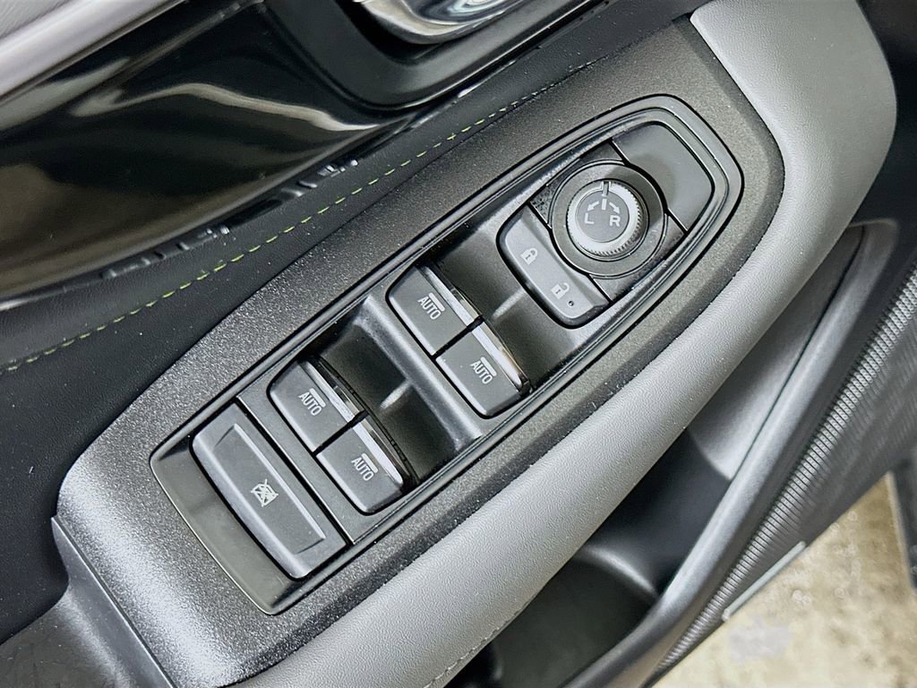 Used 2025 Subaru Outback Onyx Edition image 20