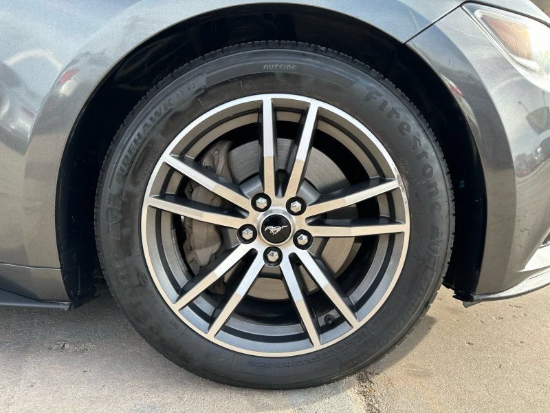 Used 2016 Ford Mustang GT RWD image 9